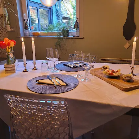 Le Soleil Couchant/chambre D'hotes 지베