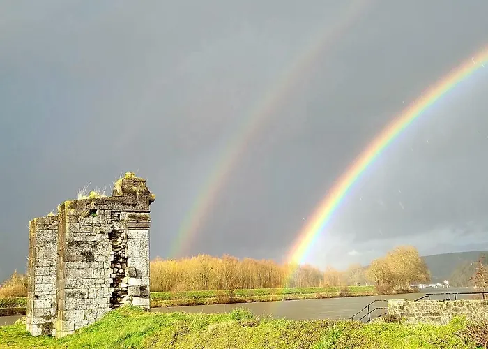 Le Soleil Couchant/chambre D'hotes Bed & Breakfast 3*